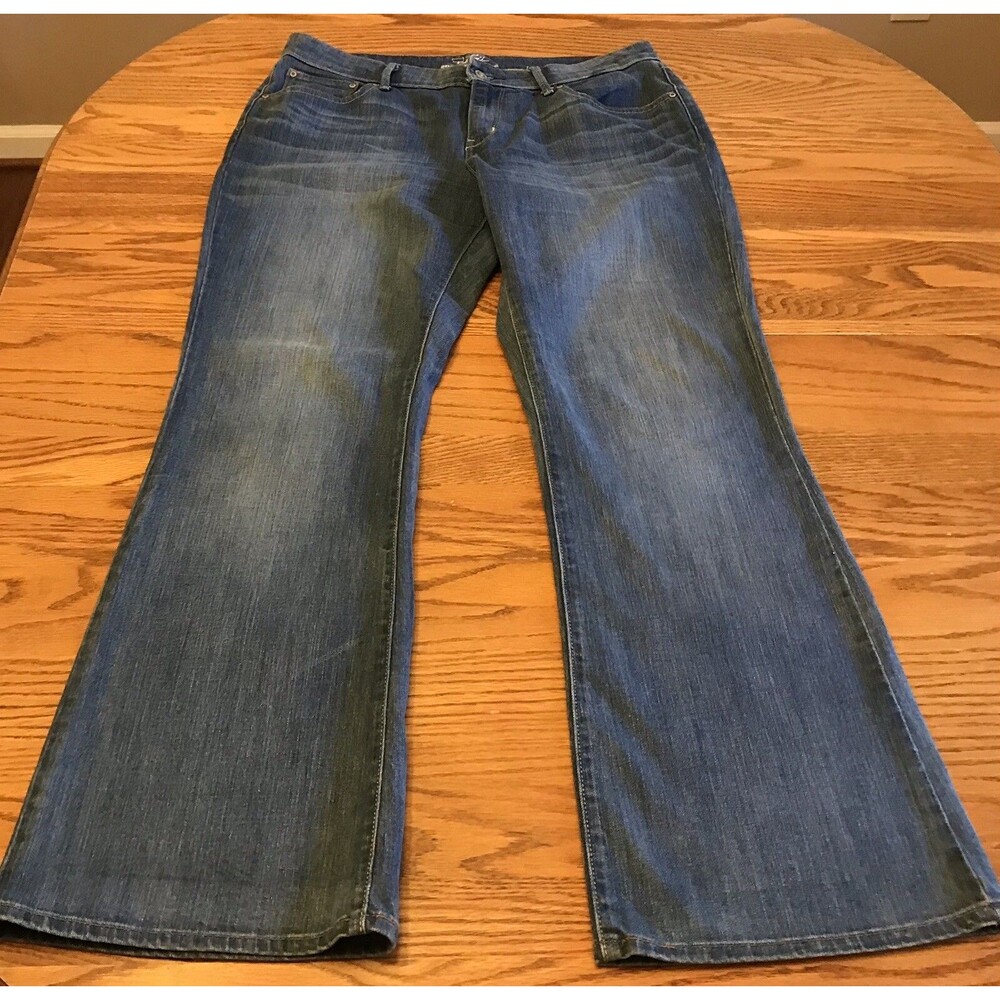 Levis Jeans Demi Curve Classic Boot Cut Blue Size 32 x 32 (14)